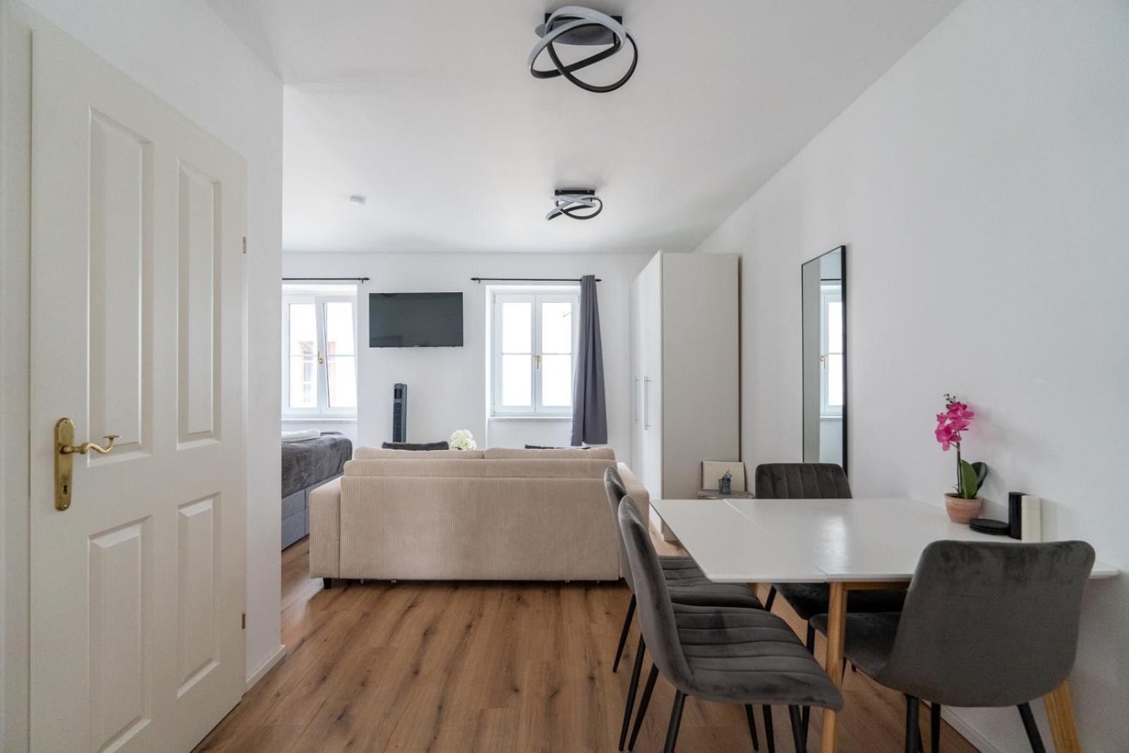 Wachau Oasis - Elegance With A Private Terrace Apartamento Mautern Exterior foto
